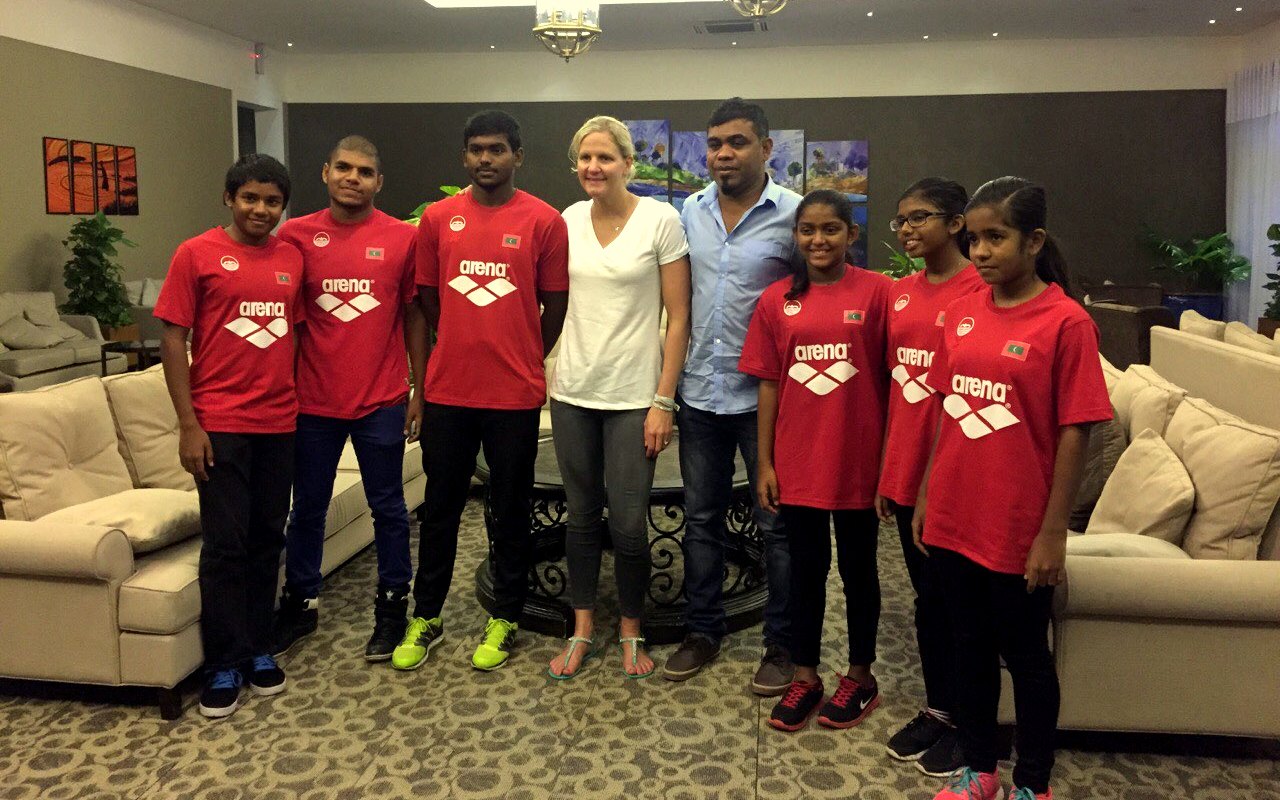 Kirsty Leigh Coventry Meets with Maldivian Swimmers